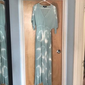Lulus maxi dress